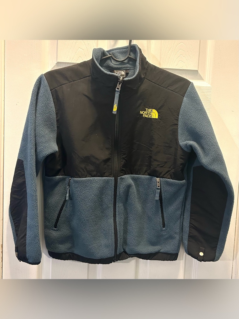 The North Face Denali Boys M 10/12 Colorblock Fleece Jacket Full Zip Pockets